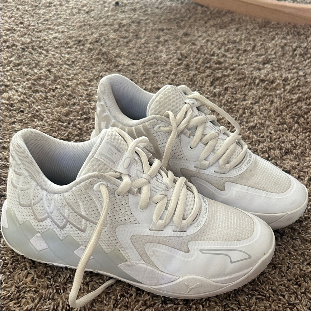 Puma Cream and Gray Women's Sneakers